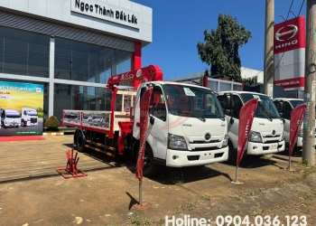 xe tải gắn cẩu hino 3,5 tấn XZU730L Euro 5 2025